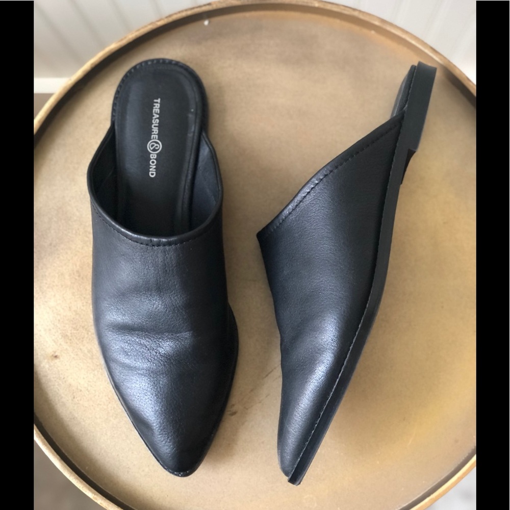 TREASURE & BOND ‘RAINEY’ BLACK LEATHER MULES. 8M